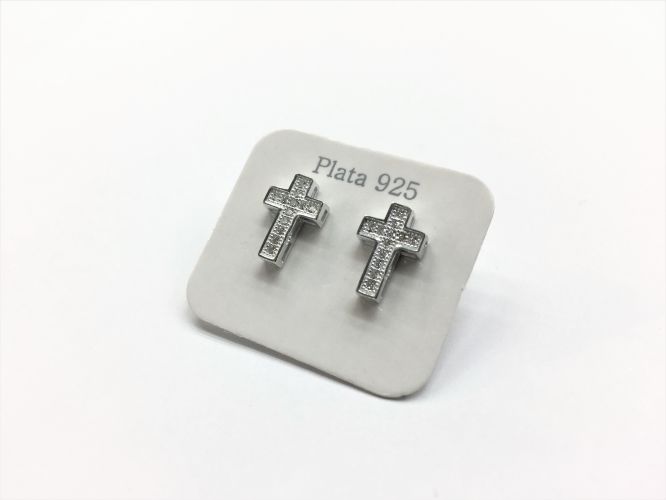 <p>Aros De Plata Cruz Cubic Pave</p>
