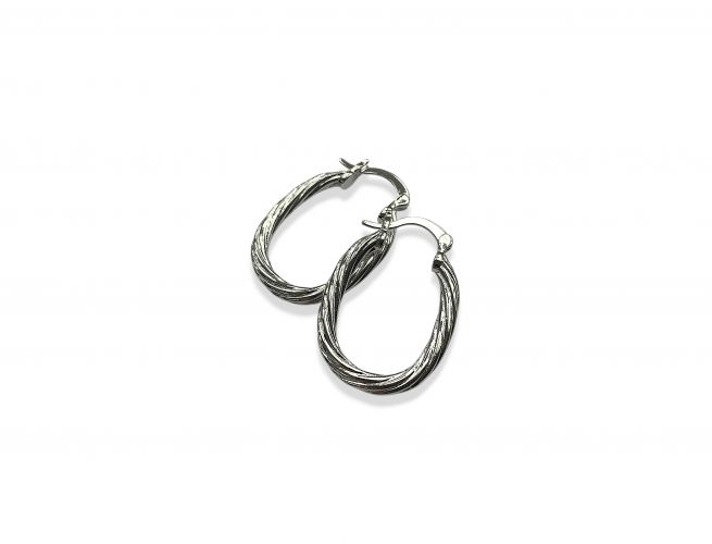 <p>Argolla Torsada de Acero Blanco Alargada</p>
