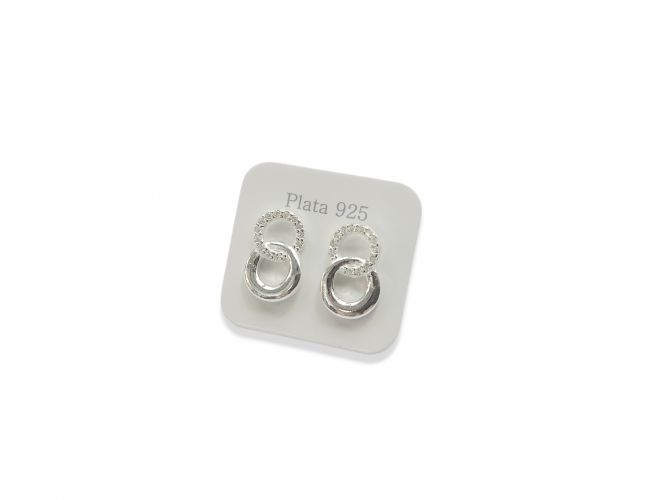 <p>Aro de Plata con Doble Arandela con Cubics</p>
