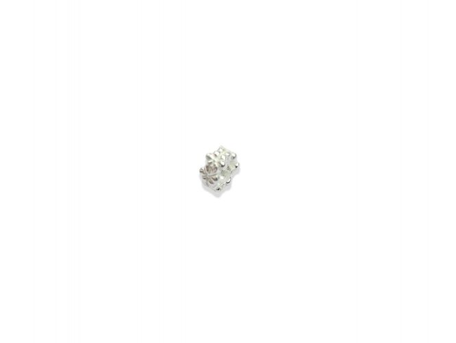 <p>Dije de Plata Dona de Flores </p>

