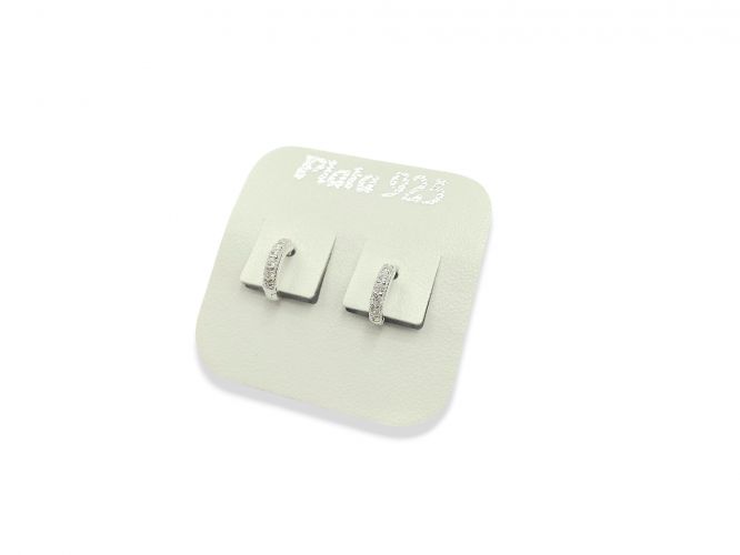 <p>Argolla Mini de Plata con Cubics</p>
