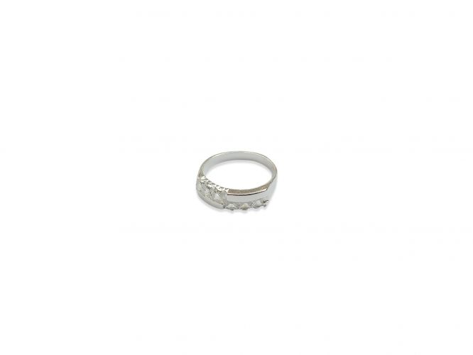 <p>Anillo con Cubics de Plata</p>
