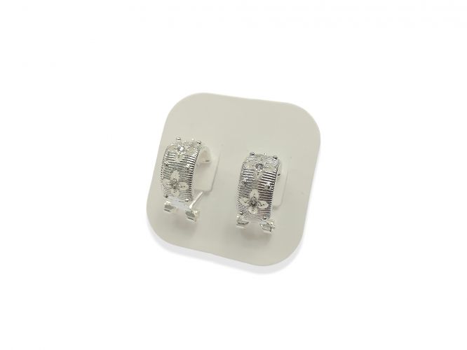 <p>Media Argolla de Acero Blanco</p>

<p>con Sistema Clip y Perno</p>
