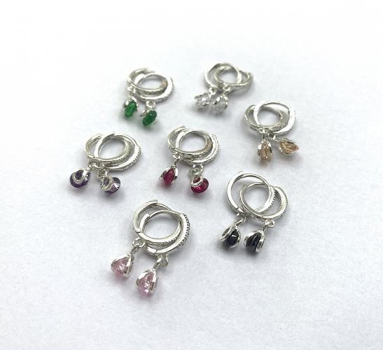 <p>Aros de Plata Argollita</p>

<p>con Cubics de Color Colgante </p>
