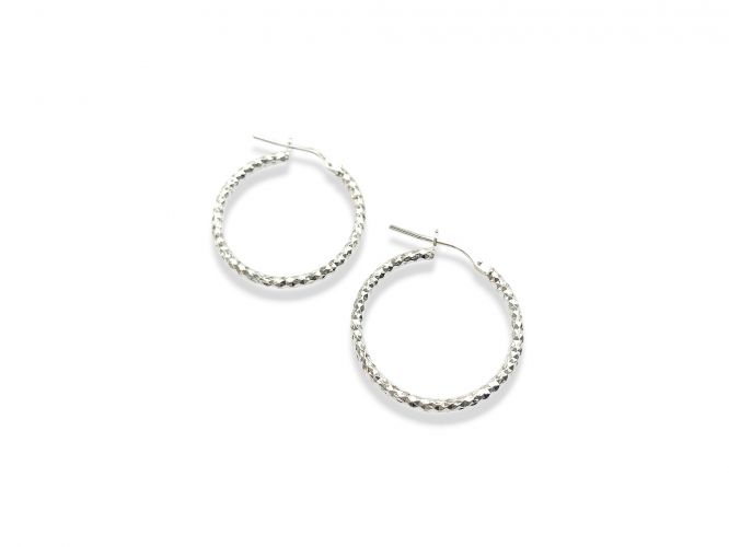 <p>Argollas de Plata Fina Facetadas Medianas</p>

