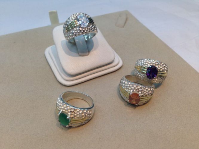 <p>Anillos de Plata y Oro</p>
