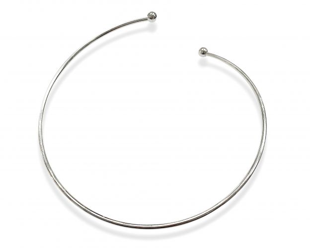 <p>Collar Rígido de Acero Blanco</p>

<p>con Bolitas en las Puntas</p>

