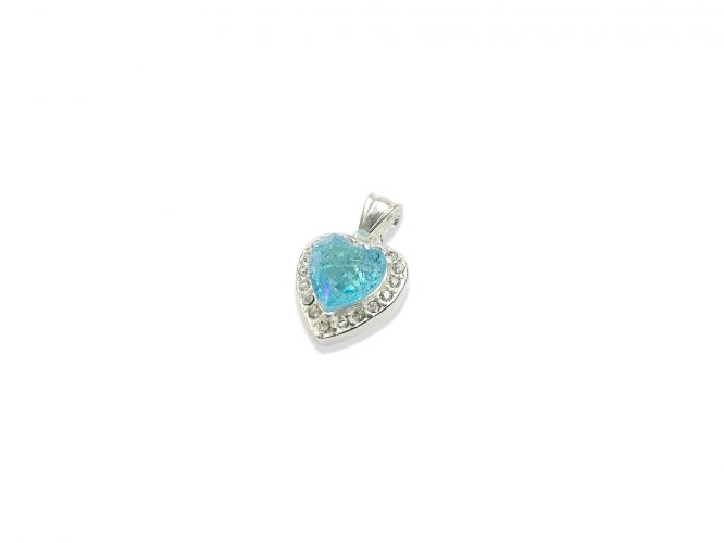 <p>Dije de Acero Blanco</p>

<p>Corazón Centro Celeste</p>

