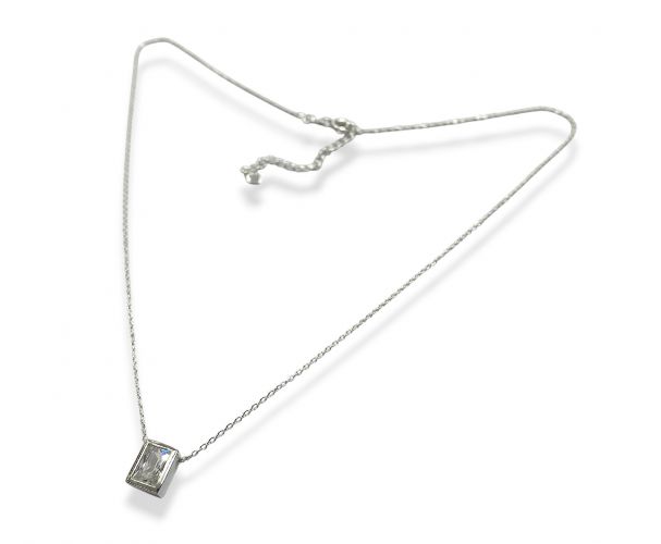 <p>Cadena de Plata con Cubic</p>

<p>Pasante Rectangular</p>
