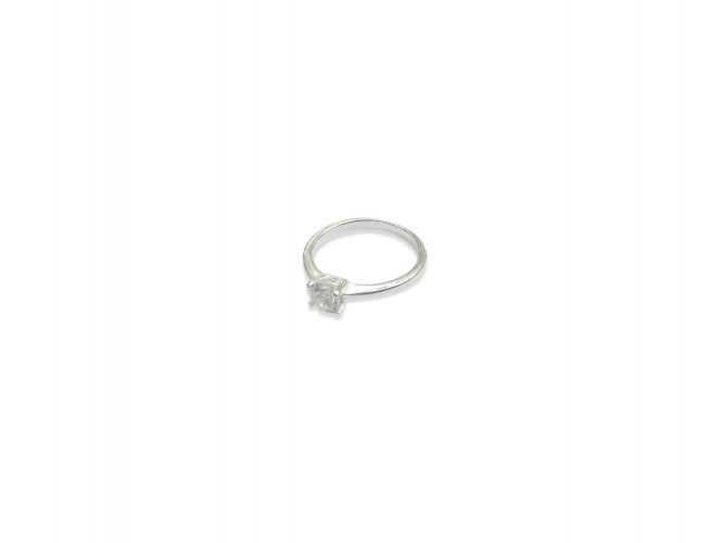 <p>Anillo de Plata Solitario</p>
