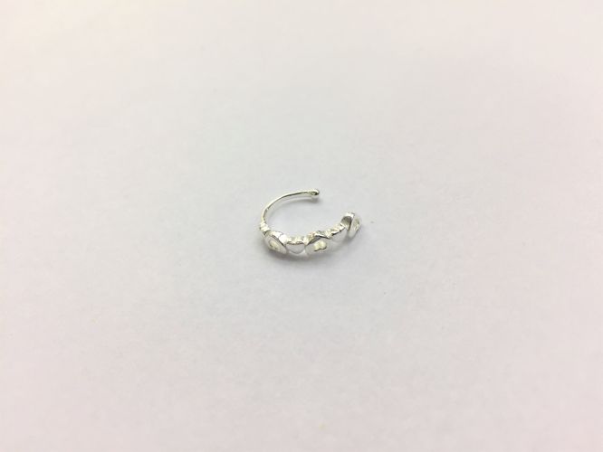 <p>Aro de Plata Bidu con Corazon</p>
