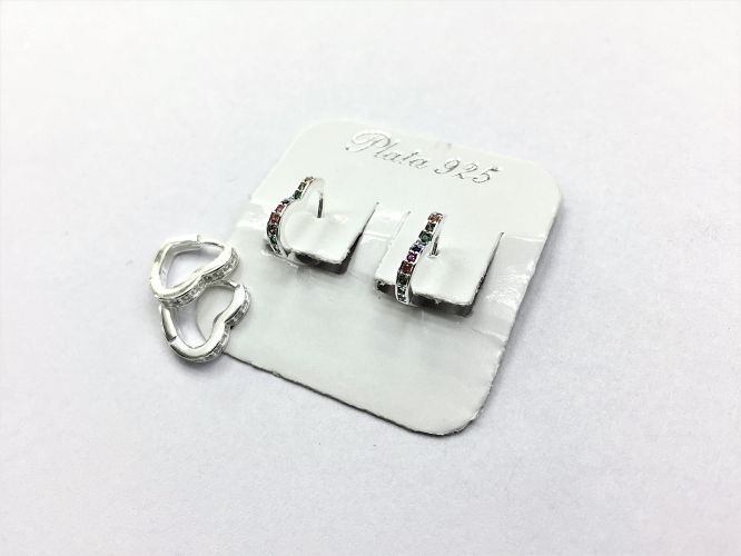 <p>Aros De Plata Argolla</p>

<p>Corazón Con Cubics</p>
