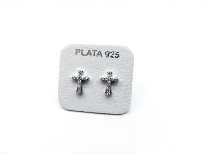 <p>Aros De Plata Cruz Con Cubics Chicos</p>
