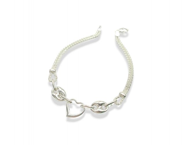 <p>Pulsera de Plata Centro Corazón</p>
