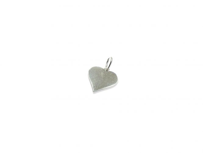 <p>Dije Corazón de Plata Liso y Chato</p>
