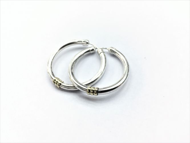 <p>Aros De Plata Y Oro Cubano</p>

<p>Caño Grueso Grande</p>
