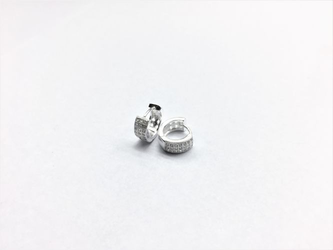 <p>Aros De Plata Argolla Pave Cubics Cinta</p>
