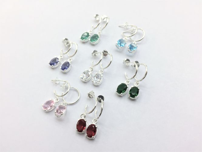 <p>Aros De Plata Con Piedra</p>

<p>Ovalada Colores Surtidos</p>
