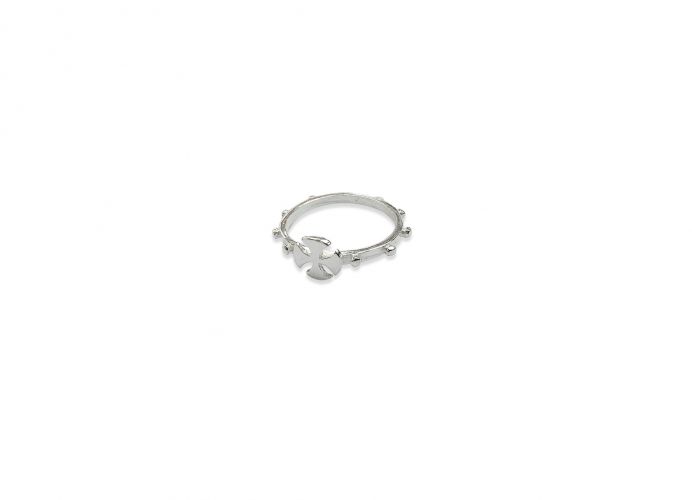 <p>Anillo Rosario Vasco en Plata</p>
