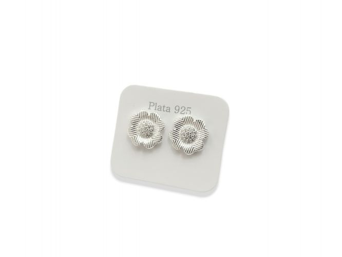 <p>Aro Flor Rayada de Plata con Cubics</p>
