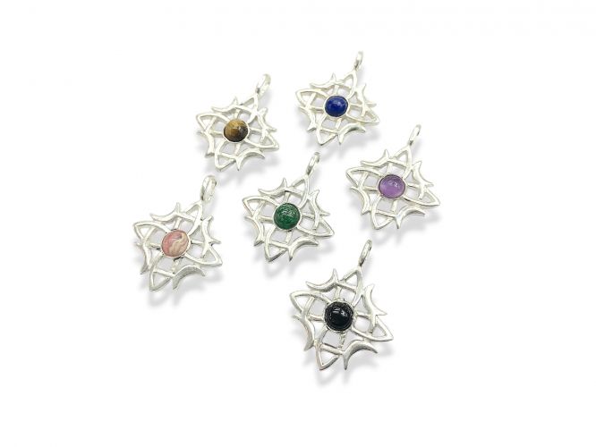 <p>Dij ede Plata Nudo de Bruja</p>

<p>con Piedras Mediano</p>

