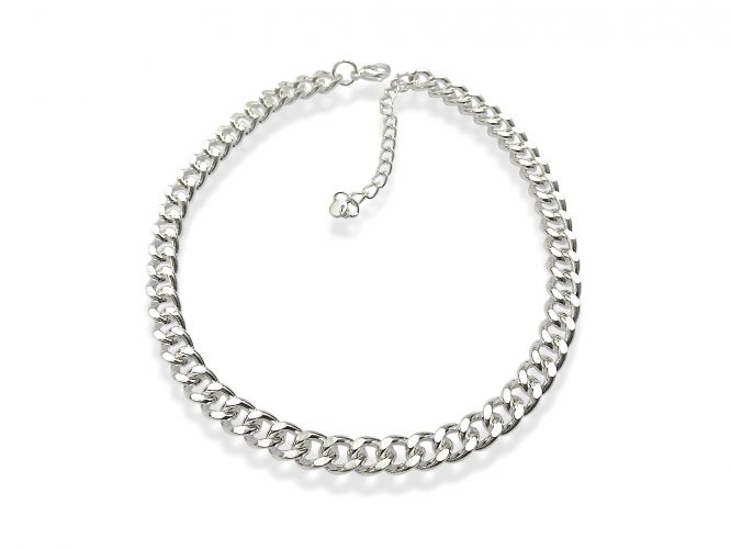 <p>Collar Chato Grueso de Acero</p>

<p>Blanco Extensible Hasta 45cm</p>

<div> </div>

<div class="d-flex justify-content-center" style="box-sizing: border-box; color: rgb(111, 111, 111); font-family: Poppins, sans-serif; font-size: 16px; text-align: center; display: flex !important; jus