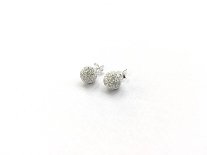 <p>Aro de Plata Bolita Picado Grande</p>
