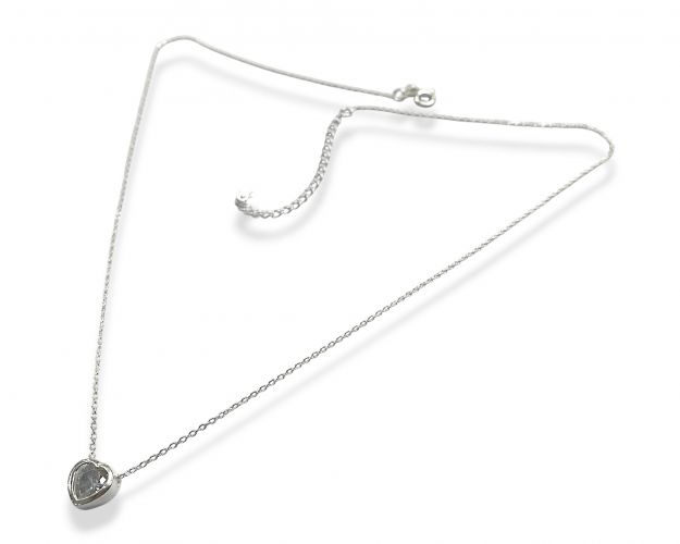 <p>Cadena de Plata con Cubic Corazón Pasante</p>
