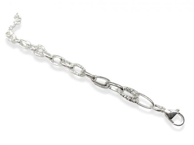 <p>Pulserra de Plata Eslabones</p>

<p>Combinados Ovalados </p>
