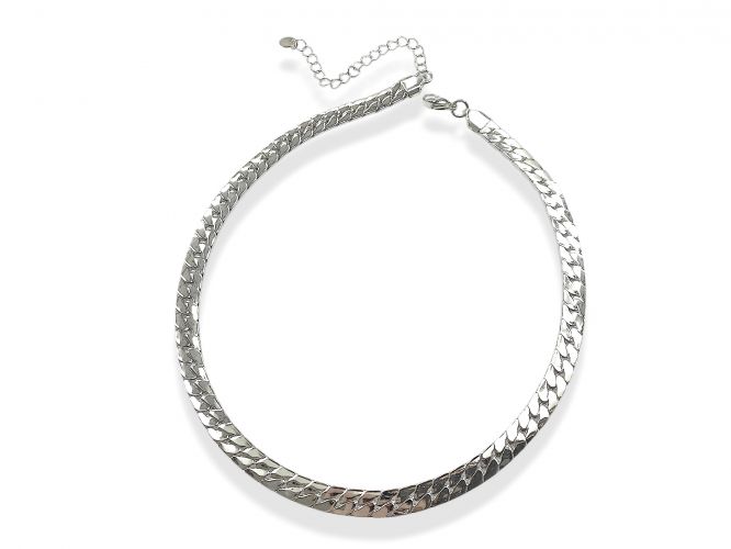 <p>Cadena Chata de Acero Blanco</p>

<p>Tipo Chocker más Extensión</p>
