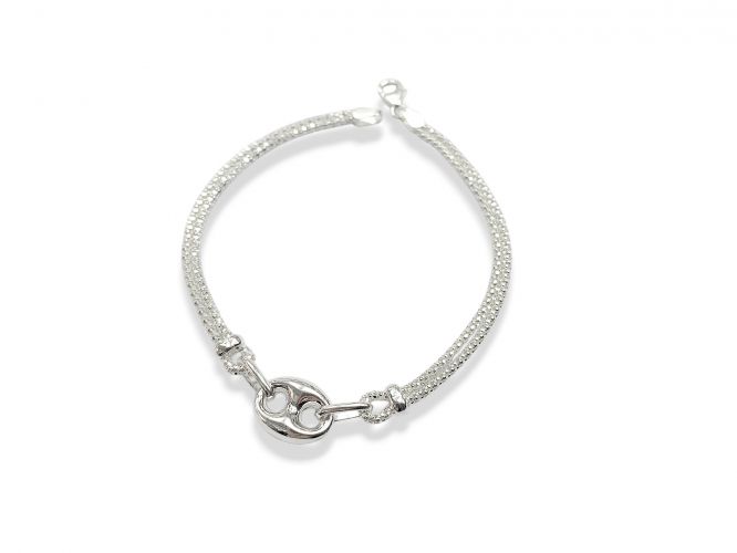 <p>Pulsera Doble con Centro de Plata</p>
