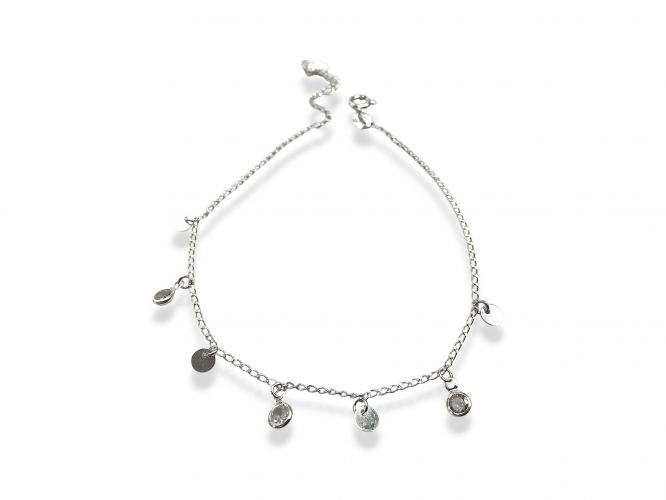 <p>Tobillera de Plata con Cubics Colgando</p>
