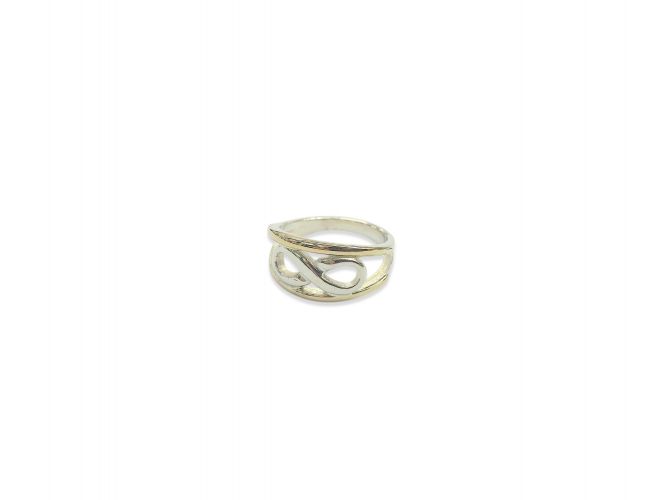 <p>Anillo de Plata y Oro Calado con Infinito</p>
