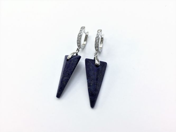 <p>Aros De Plata Cubics Con Piedra Azul</p>
